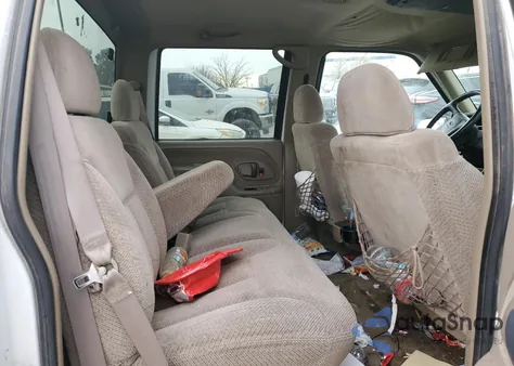 1998 Chevrolet Gmt-400 C3500 z USA, uszkodzony, nr VIN 1GCGC33R6WF062753